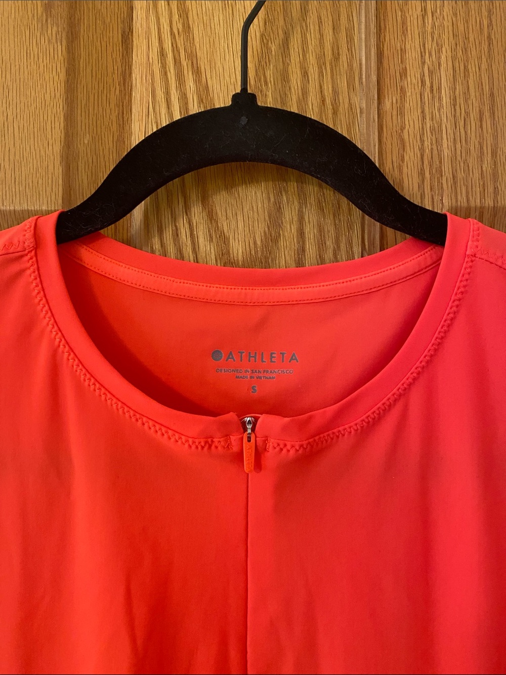 Athleta Orange/Red Rashguard Size Small - Picture 3 of 10